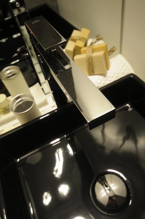 Emilia Suite Design Modena Exterior foto